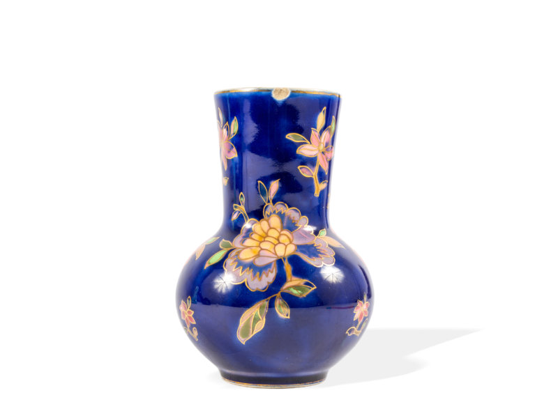 Zsolnay Pecs, Vase